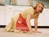 Washing floors in a pregnant woman's dream
